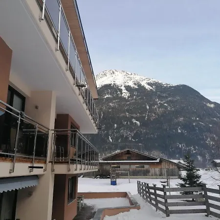 Apart Simone Längenfeld